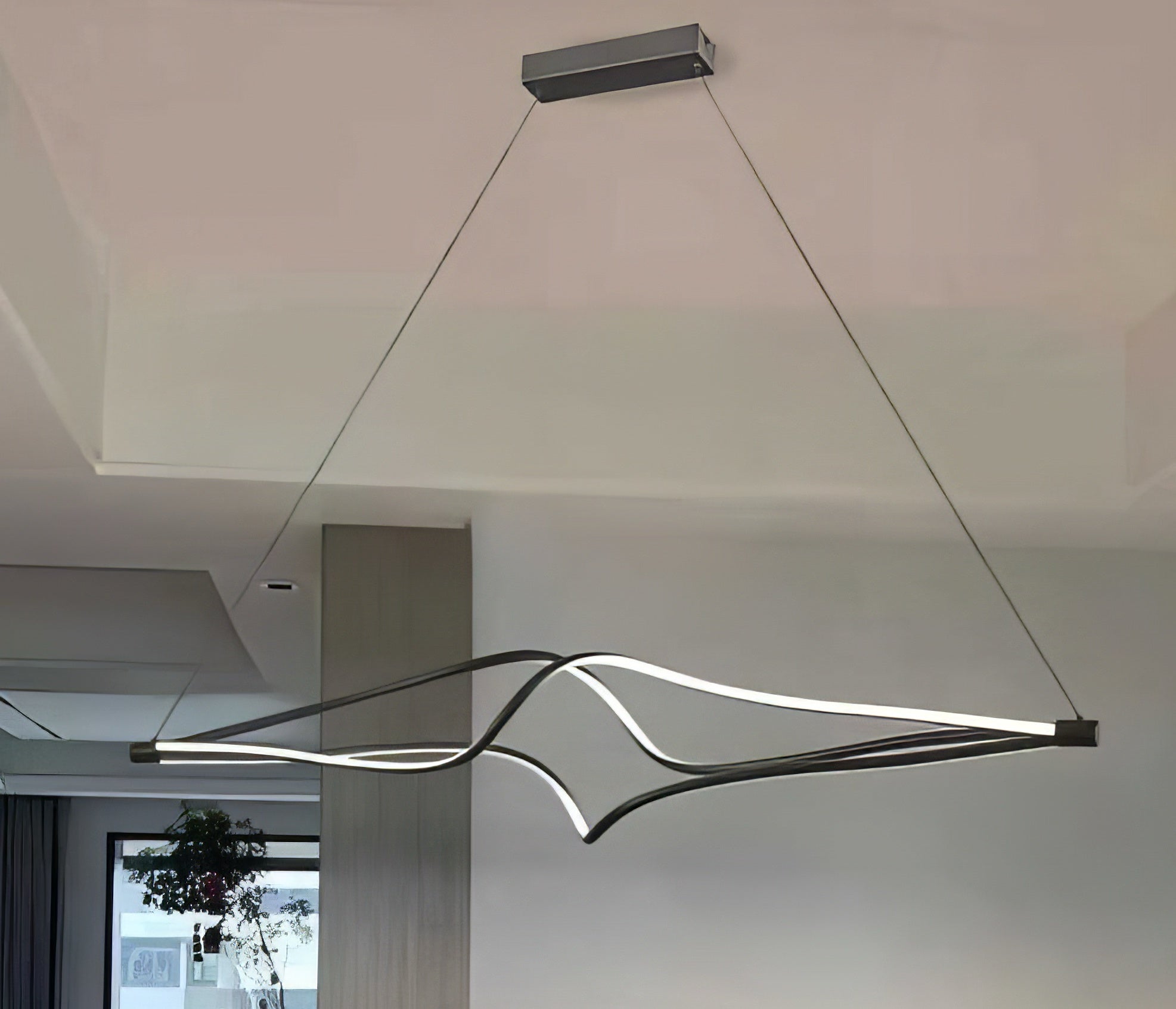 Lustra LED Suspendata Mavi Black Echivalent 900W Telecomanda