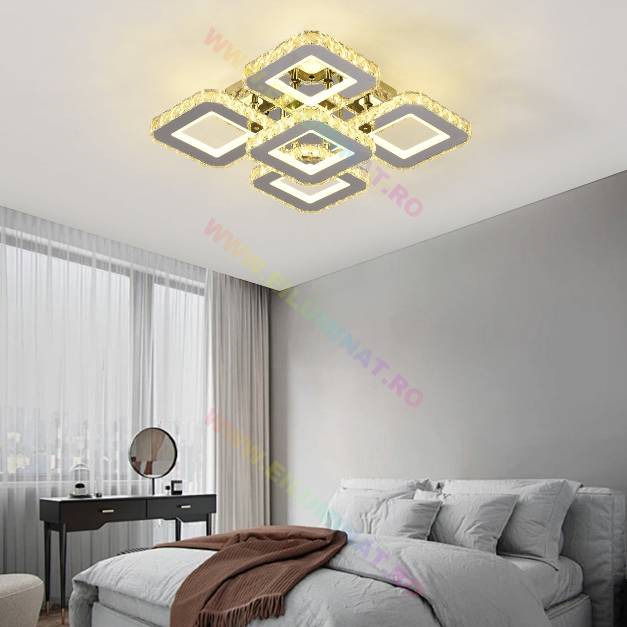 Lustra LED 4+1 SQUARE RGB Cristal Telecomanda Echivalent 600W