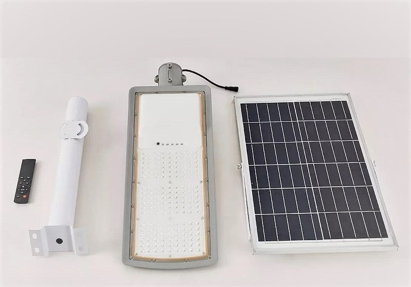 Lampa LED 100W Iluminat Stradal Solara Cu Brat Inclus Telecomanda