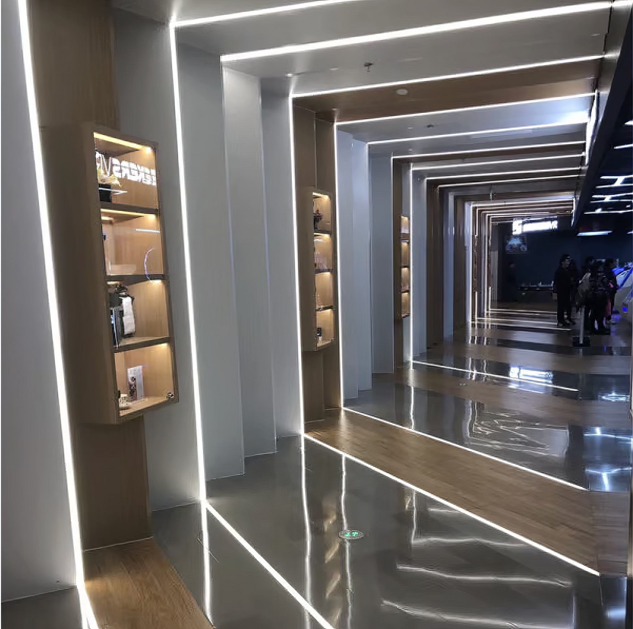 Profil Banda LED Incastrabil Negru Plat XL cu Dispersor Alb Mat 2M