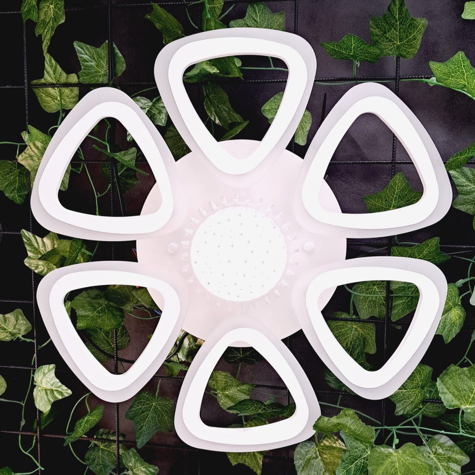 Lustra LED 120W Storm RGB Telecomanda Echivalent 500W