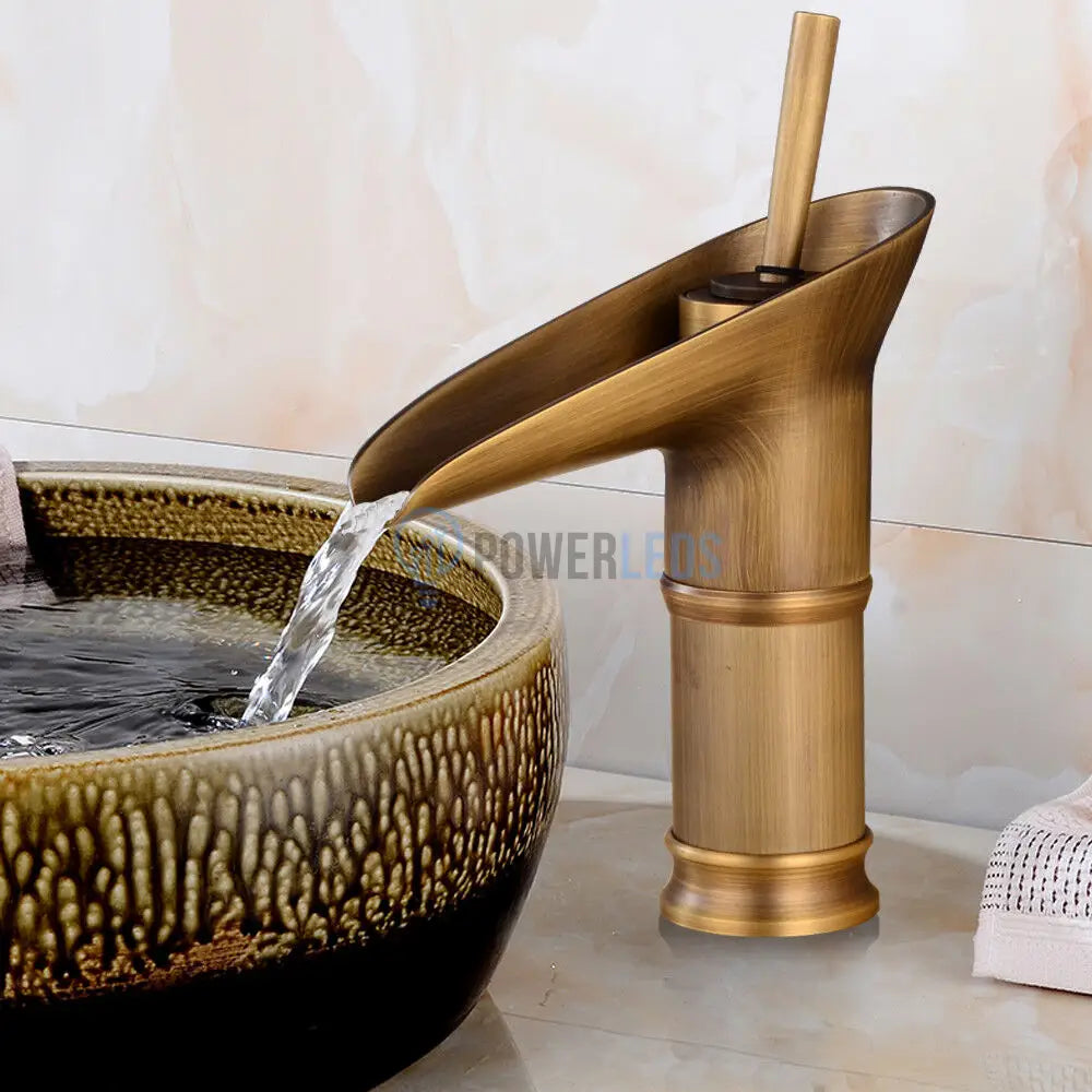 Baterie Lavoar Medie Bronz Antichizat Cascada 1764D Sink Faucet