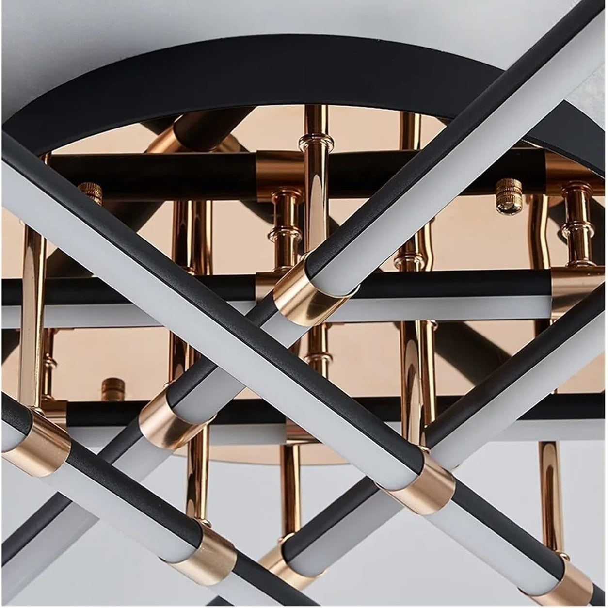 Lustra LED Monza Negru+Auriu Echivalent 600W Telecomanda