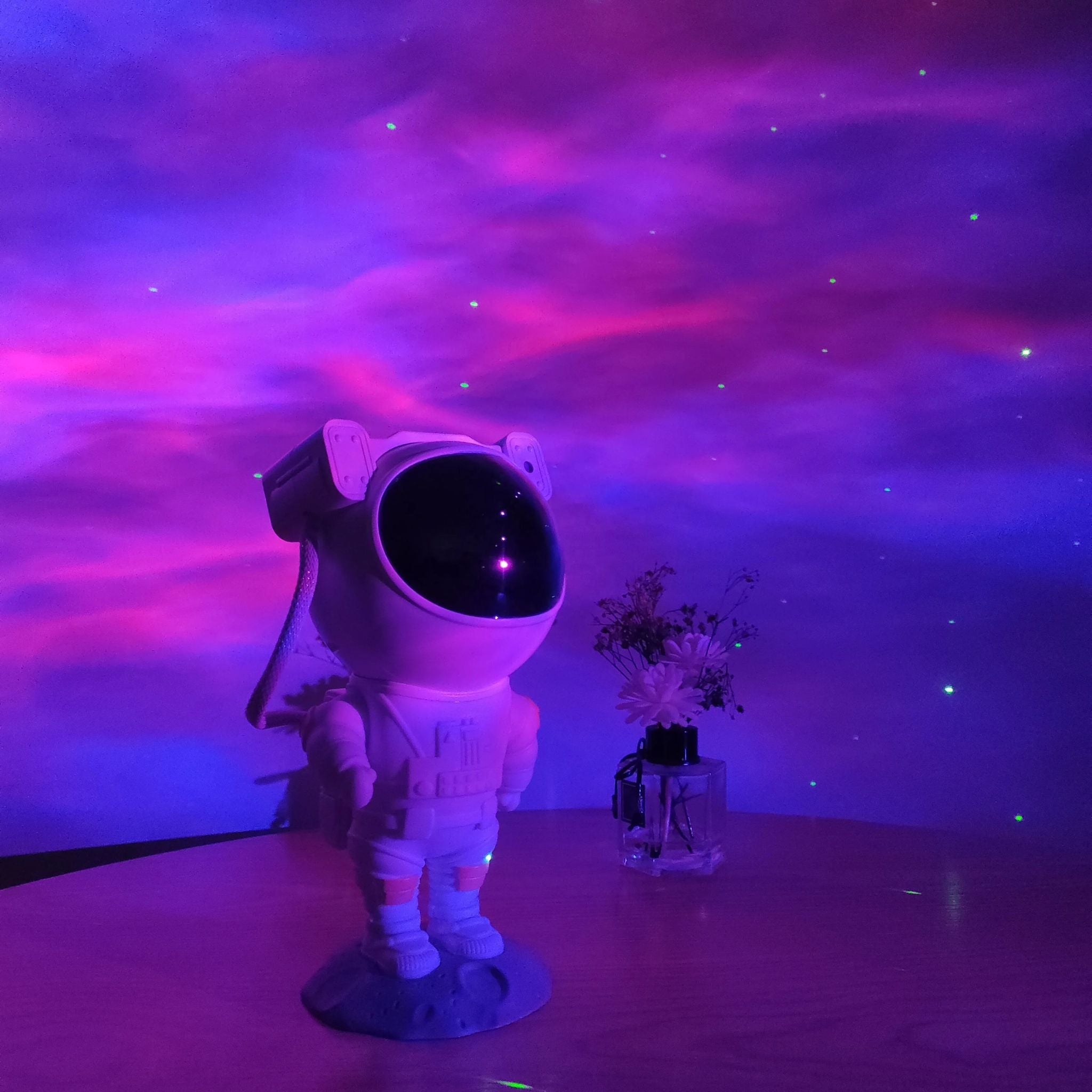 Mini Astronaut cu Telecomanda Proiectie Galaxie Nebuloasa