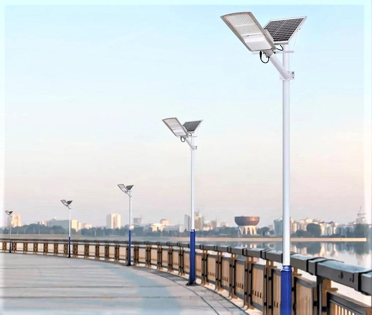 Lampa LED 100W Iluminat Stradal Solara Cu Brat Inclus Telecomanda